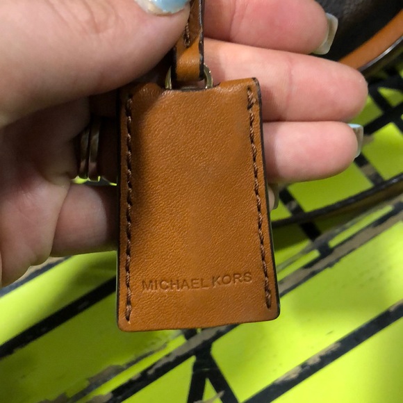 Michael Kors purse - Picture 3 of 4